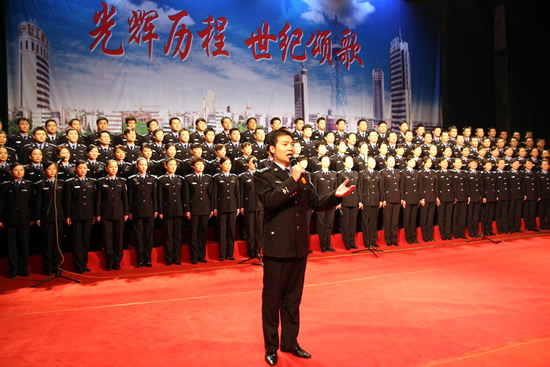 点击放大鼠标滚轮控制大小