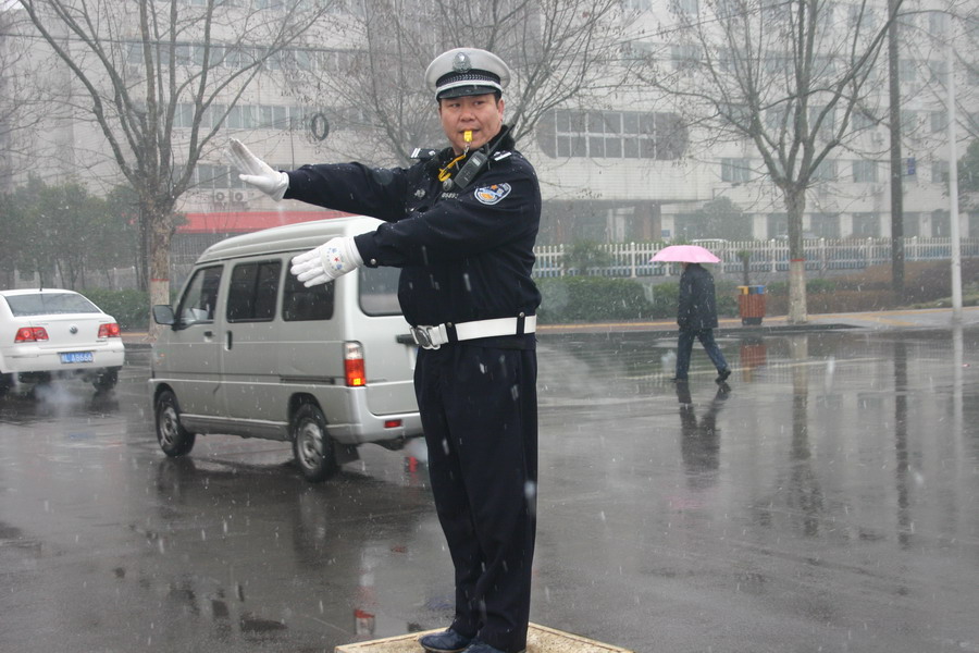 点击放大鼠标滚轮控制大小